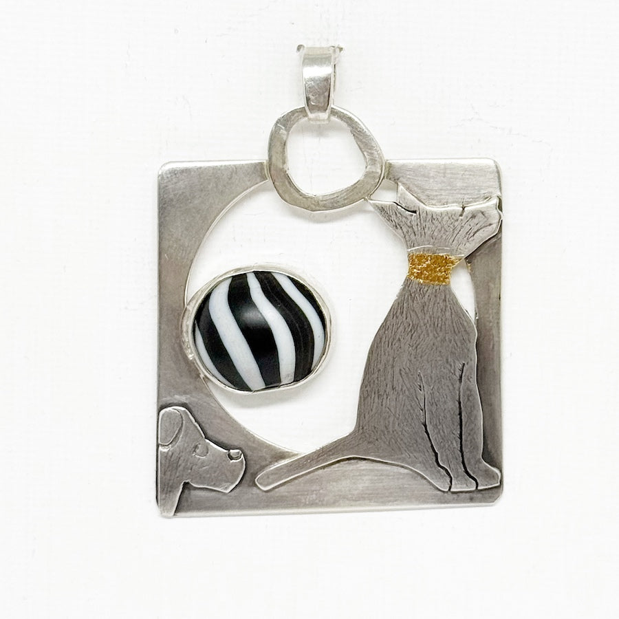 Pendant of sterling silver with vintage hand made glass, 9ct gold leaf