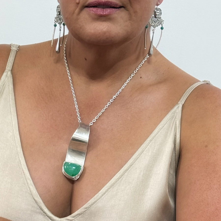 Chrysoprase pendant in solid sterling silver